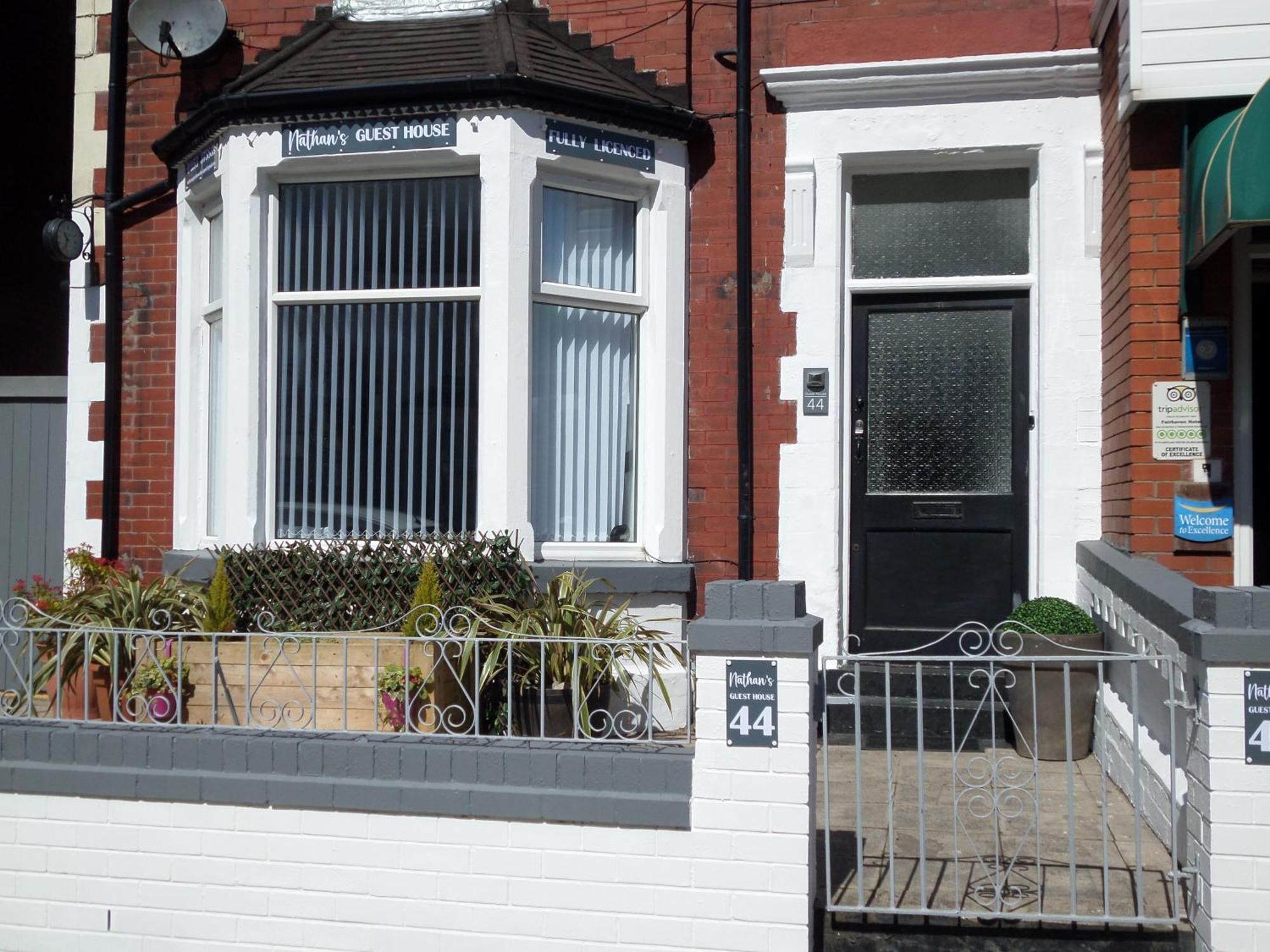 Nathans Guest House Blackpool Exteriör bild